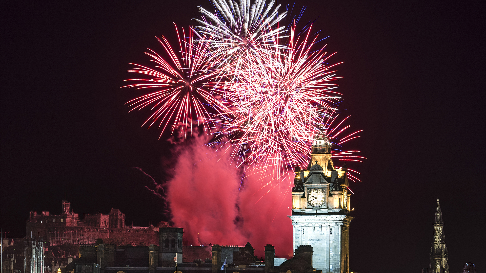 Celebrate Hogmanay in Edinburgh