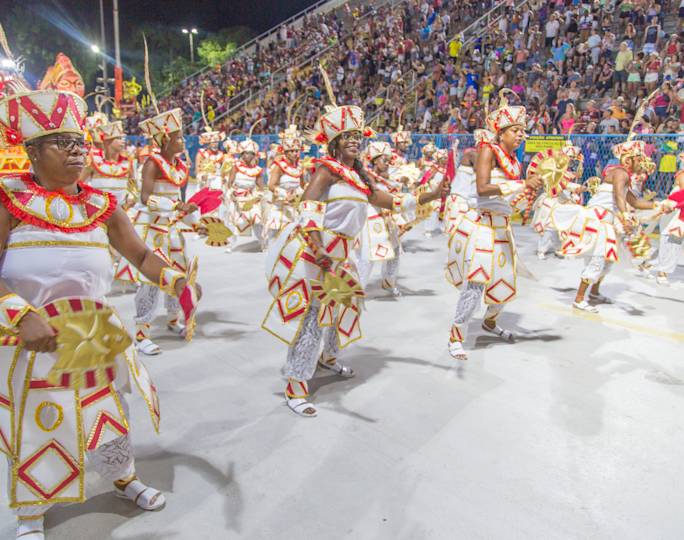 rio-carnival-be-in-parade-optional-excursion