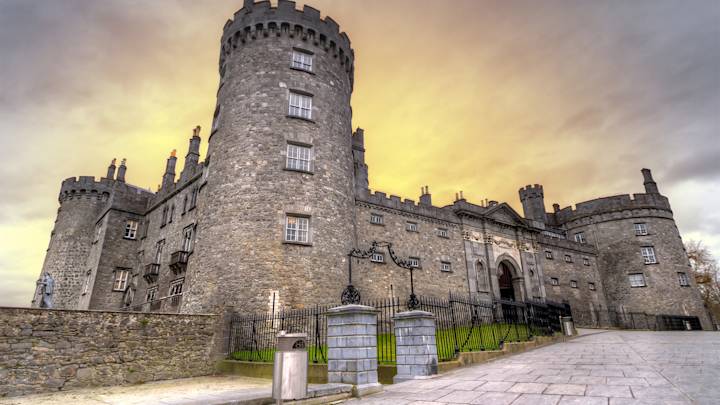 kilkenny-castle-ireland-swiper-hero-gallery