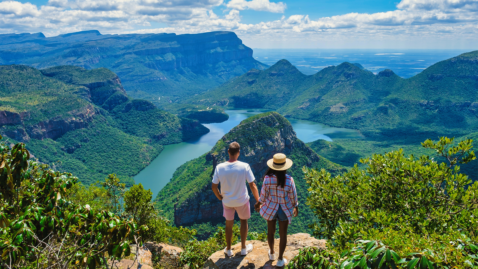 couple-three-rondavels-view-south-africa-swiper-hero-gallery