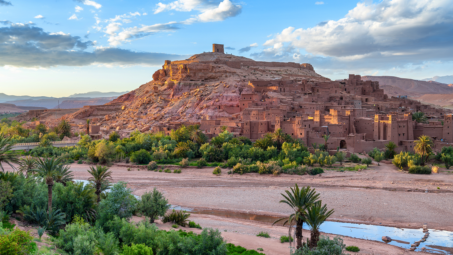 Ait-Benhaddou-morocco-city-walls