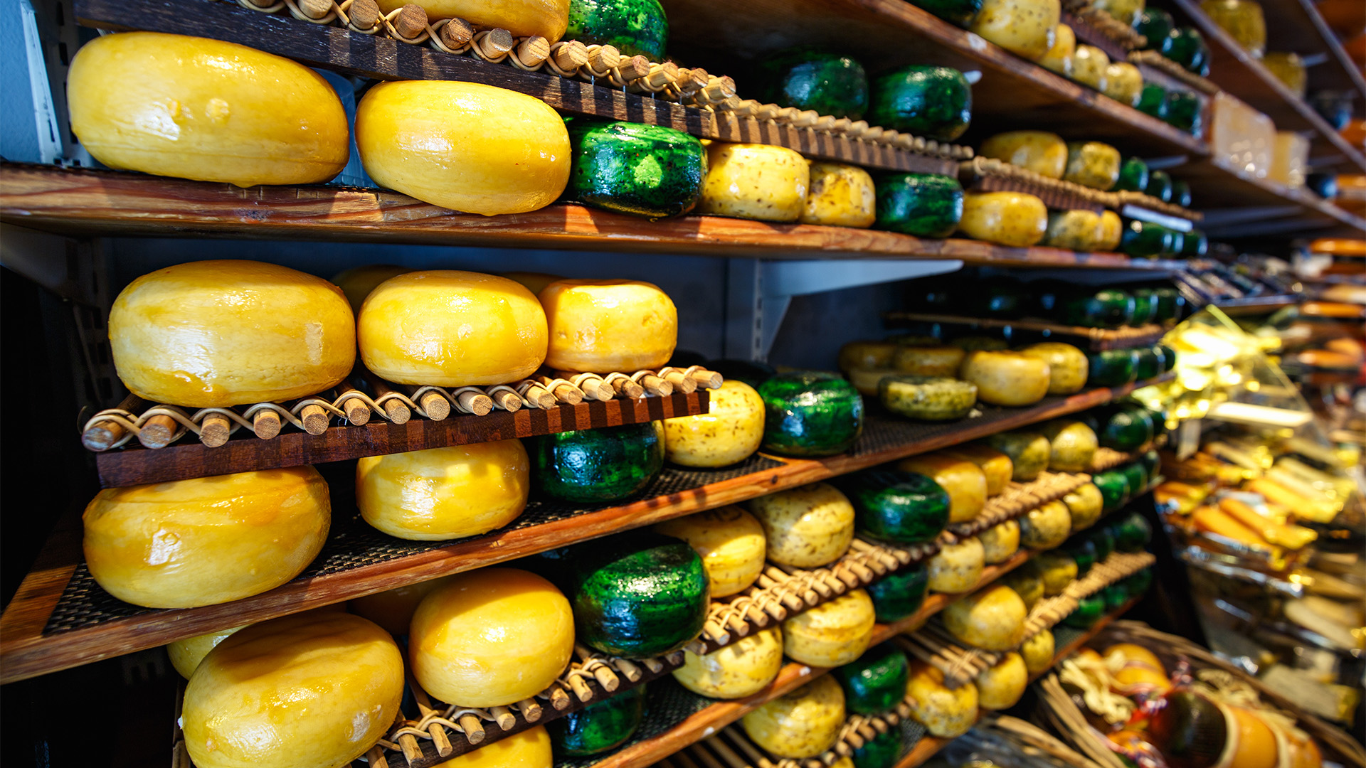 netherlands-amsterdam-cheese-selection-swiper-hero-gallery