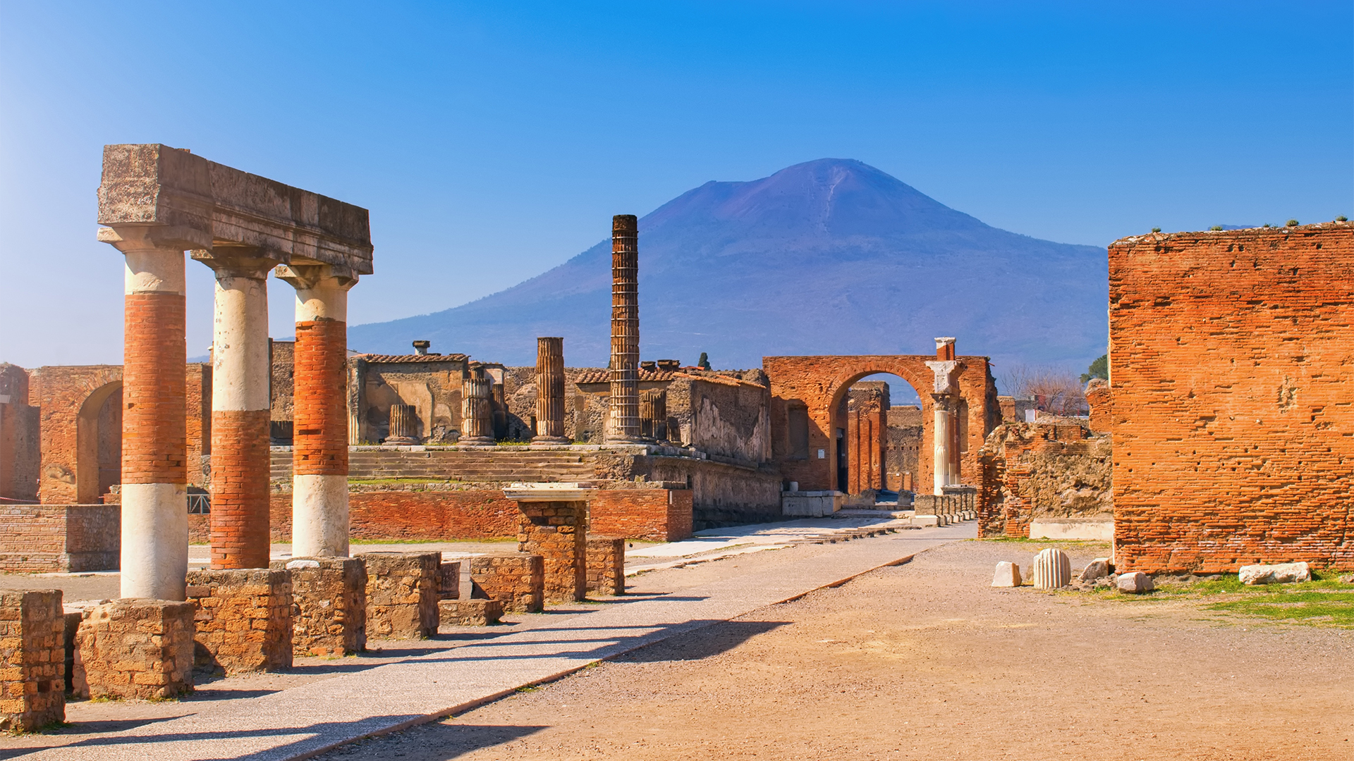 Pompeii-ancient-city-swiper-hero-gallery