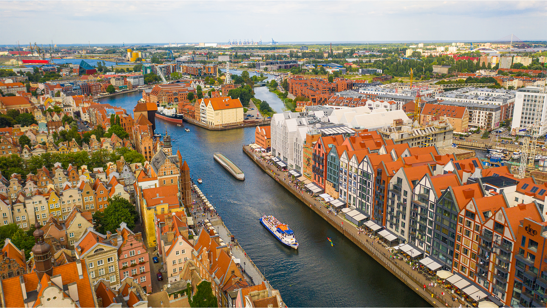 Gdansk-aerial-Poland-swiper-hero-gallery