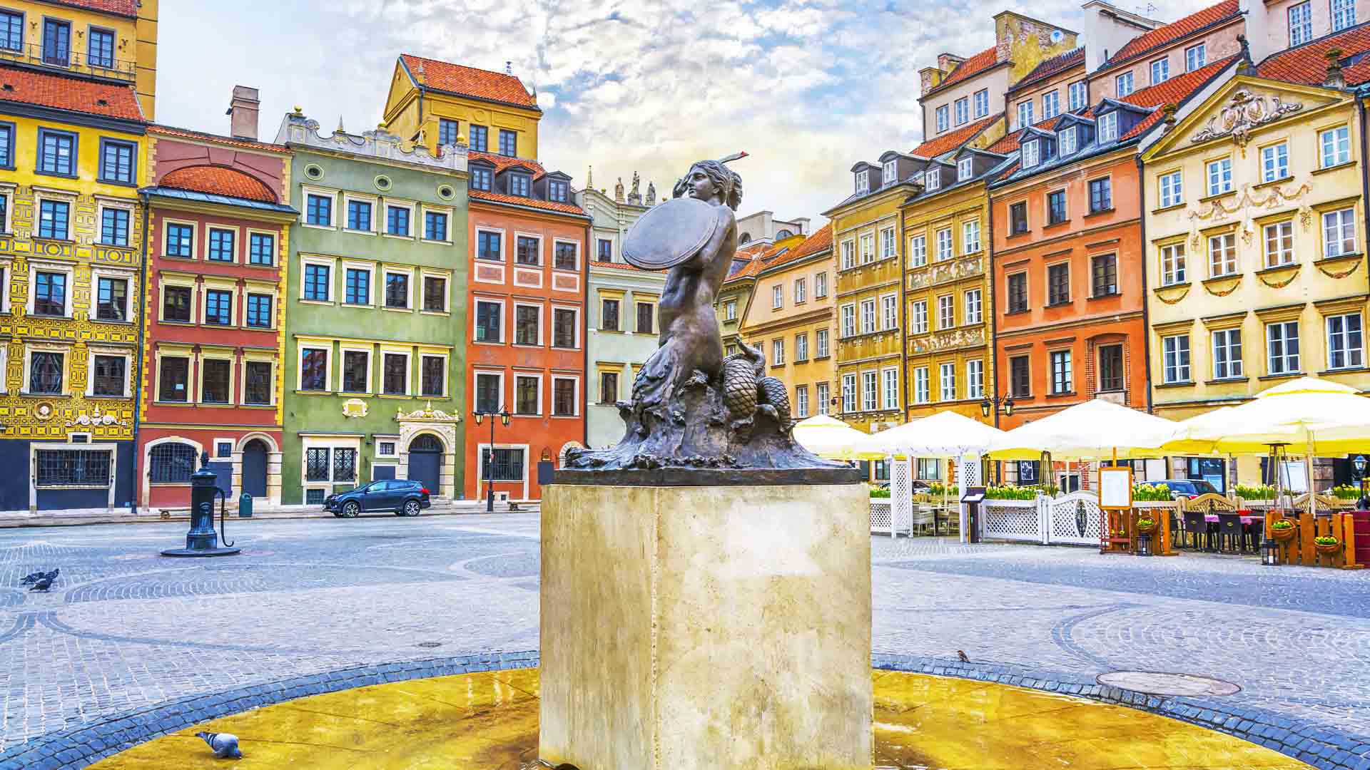 Fountain-Mermaid-Warsaw-Northern-Explorer-tour