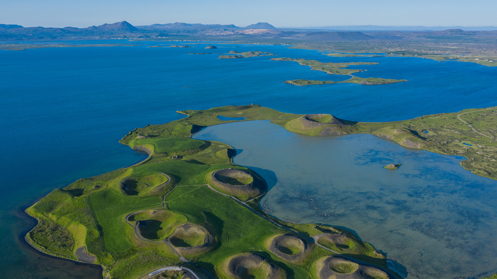 lake-mývatn-pseudocraters-iceland