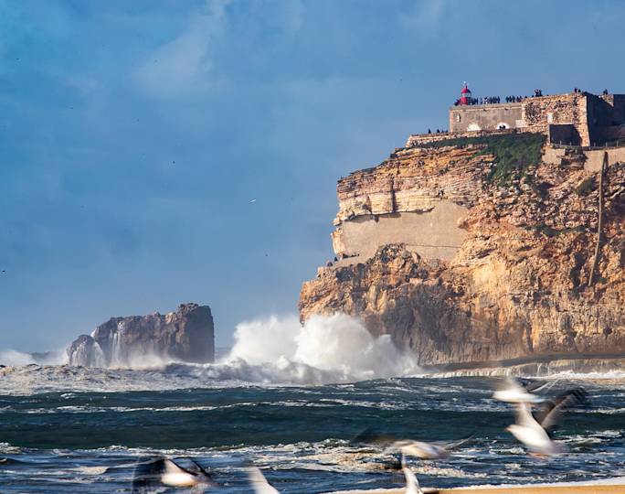 watch-the-wave-in-nazare-experience