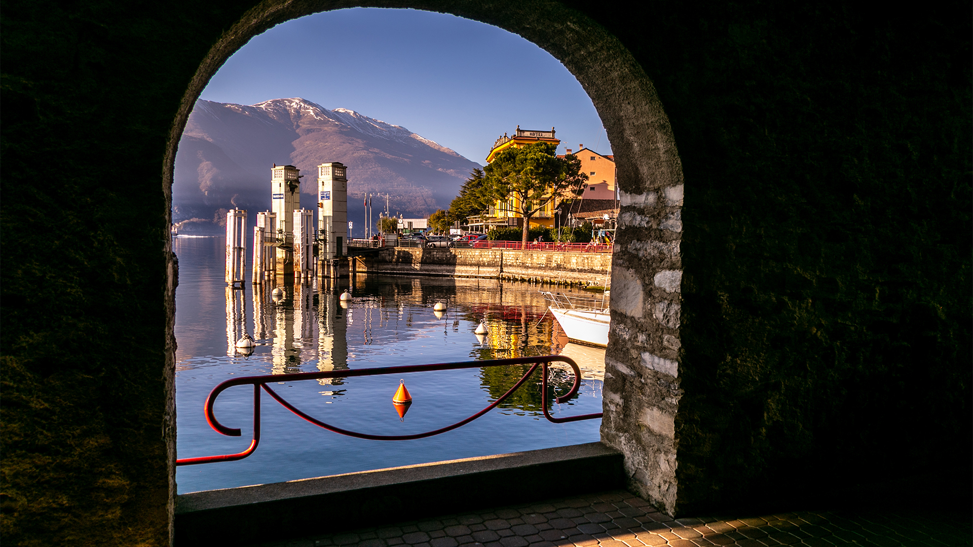 Lake-Como-italy-swiper-hero-gallery