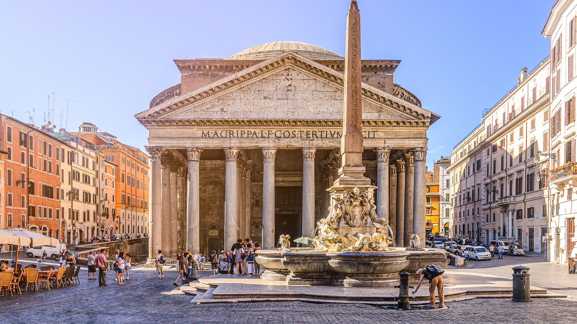 Rome-Pantheon-in-Italy-swiper-hero-gallery