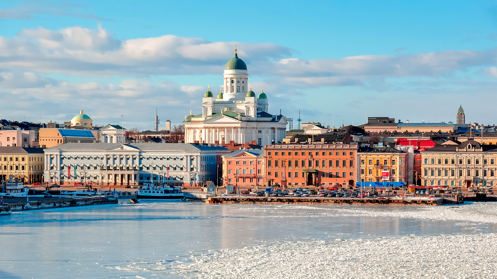 helsinki-finland-cathedral-cityscape-winter-swiper-hero-gallery