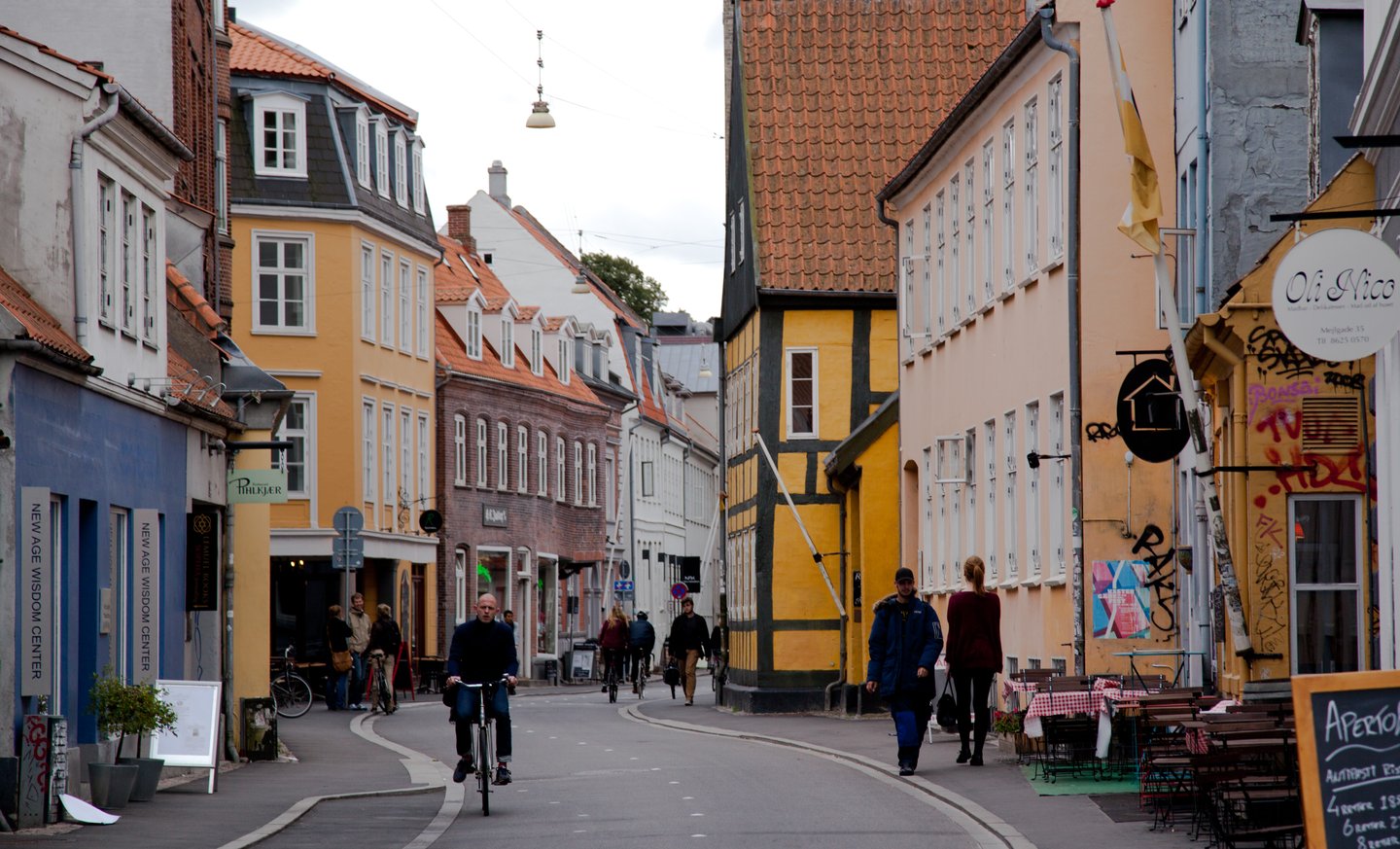 Aarhus-street-in-denmark-in-winter