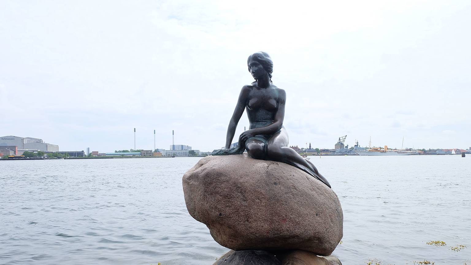 denmark-country-listing-page-little-mermaid-statue