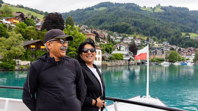 first-class-lake-thun-upper-deck-included-experience