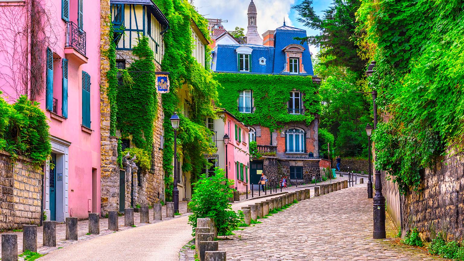 france-listing-country-page-paris-montmartre