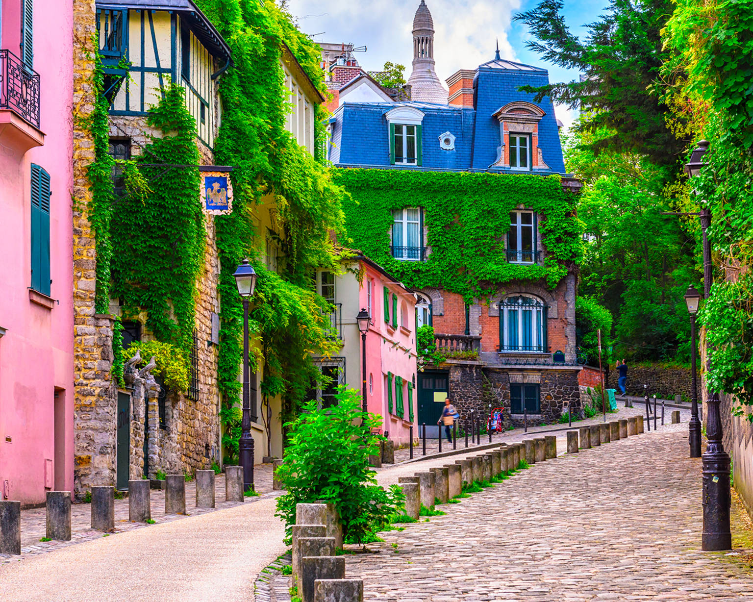 france-listing-country-page-paris-montmartre
