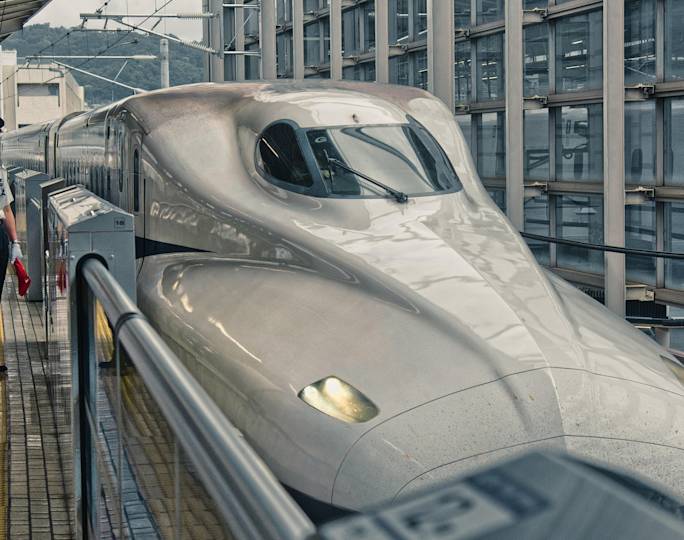 take-the-shinkansen-to-tokyo-experience