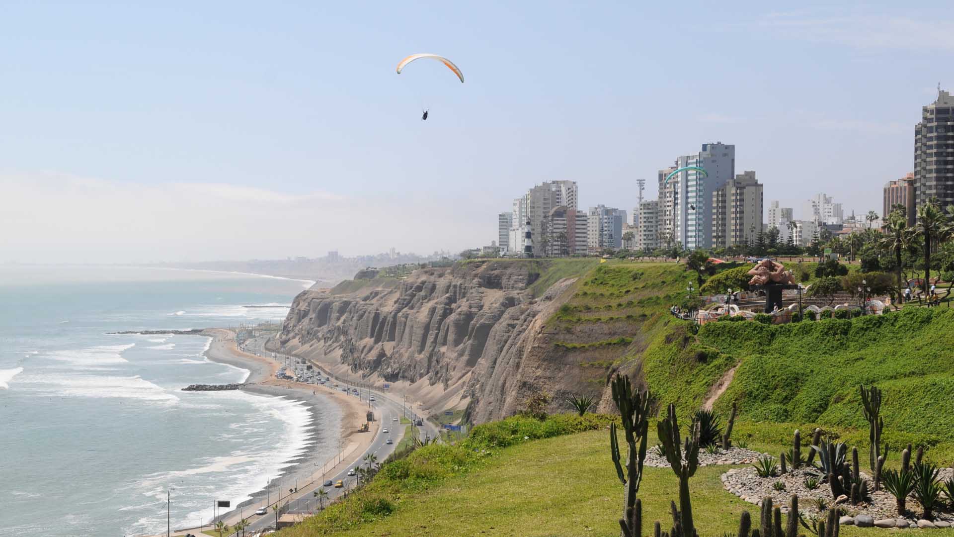 south-america-guided-tour 0200 coastal-road-sam-day4