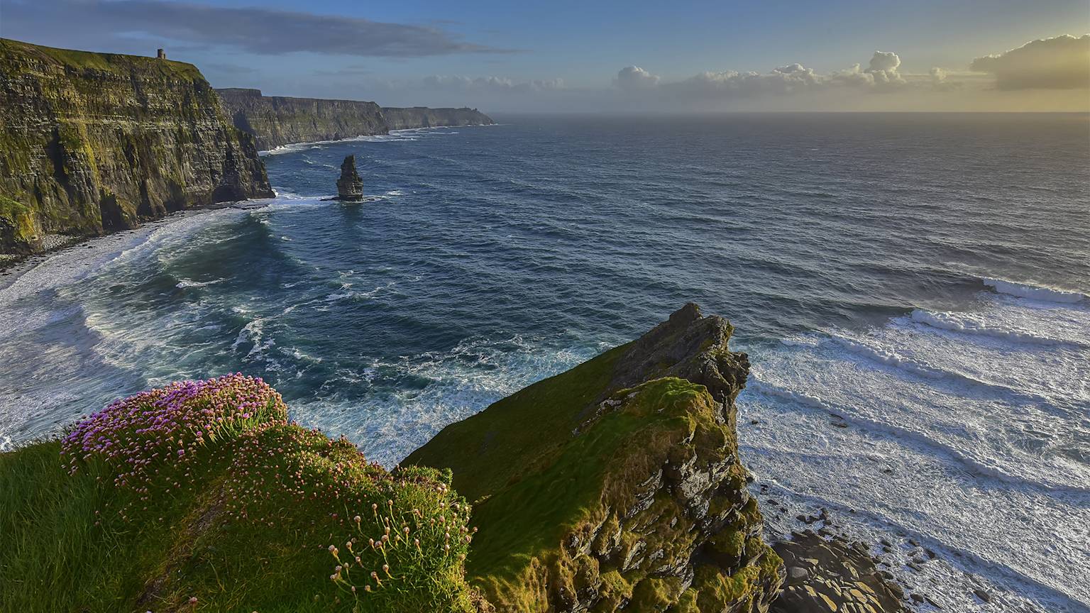 cliffs-of-moher-sunset-ireland-swiper-hero-gallery
