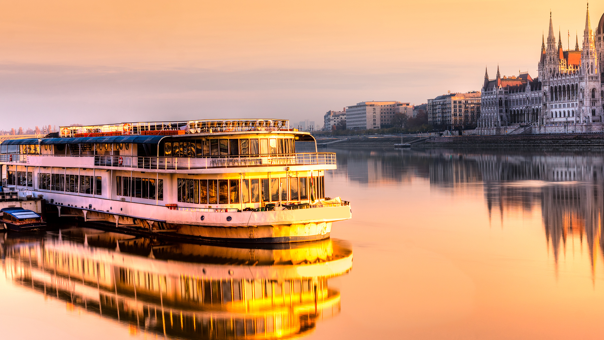 Budapest-River-Cruise-Boat