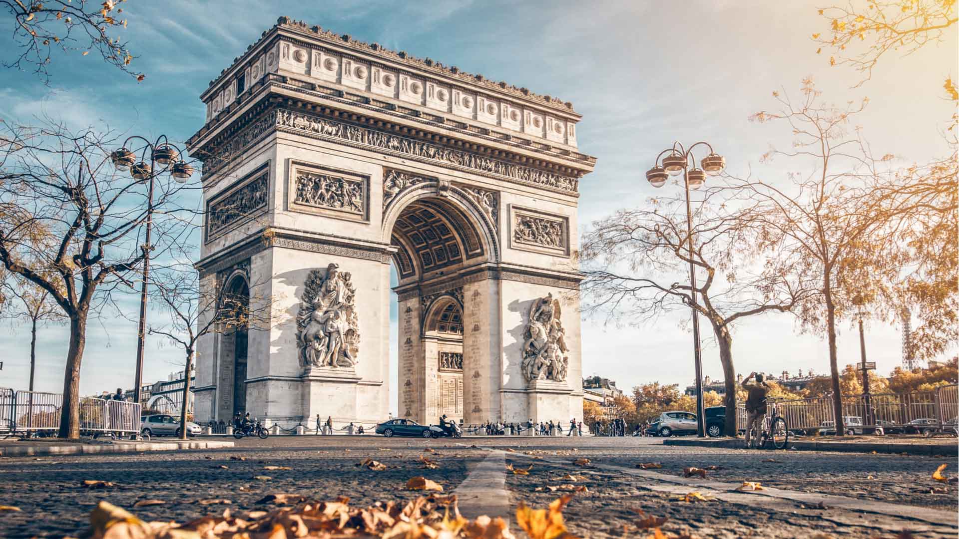 arc-de-triomphe-paris-europe-explorer