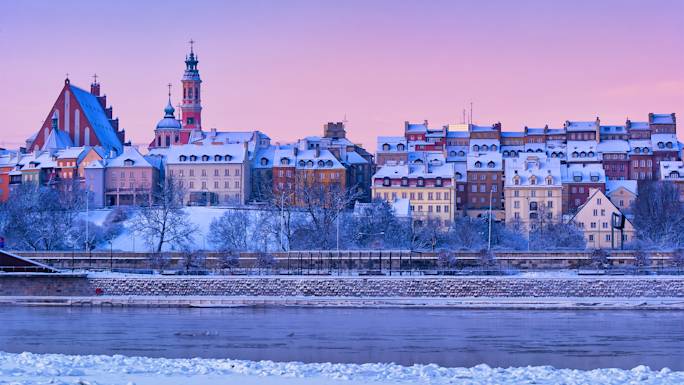 warsaw-driving-tour-winter-experience