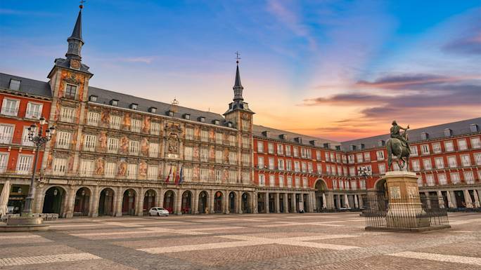orientation-tour-of-madrid-winter-experience