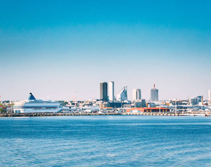 helsinki-to-tallinn-ferry-crossing-experience