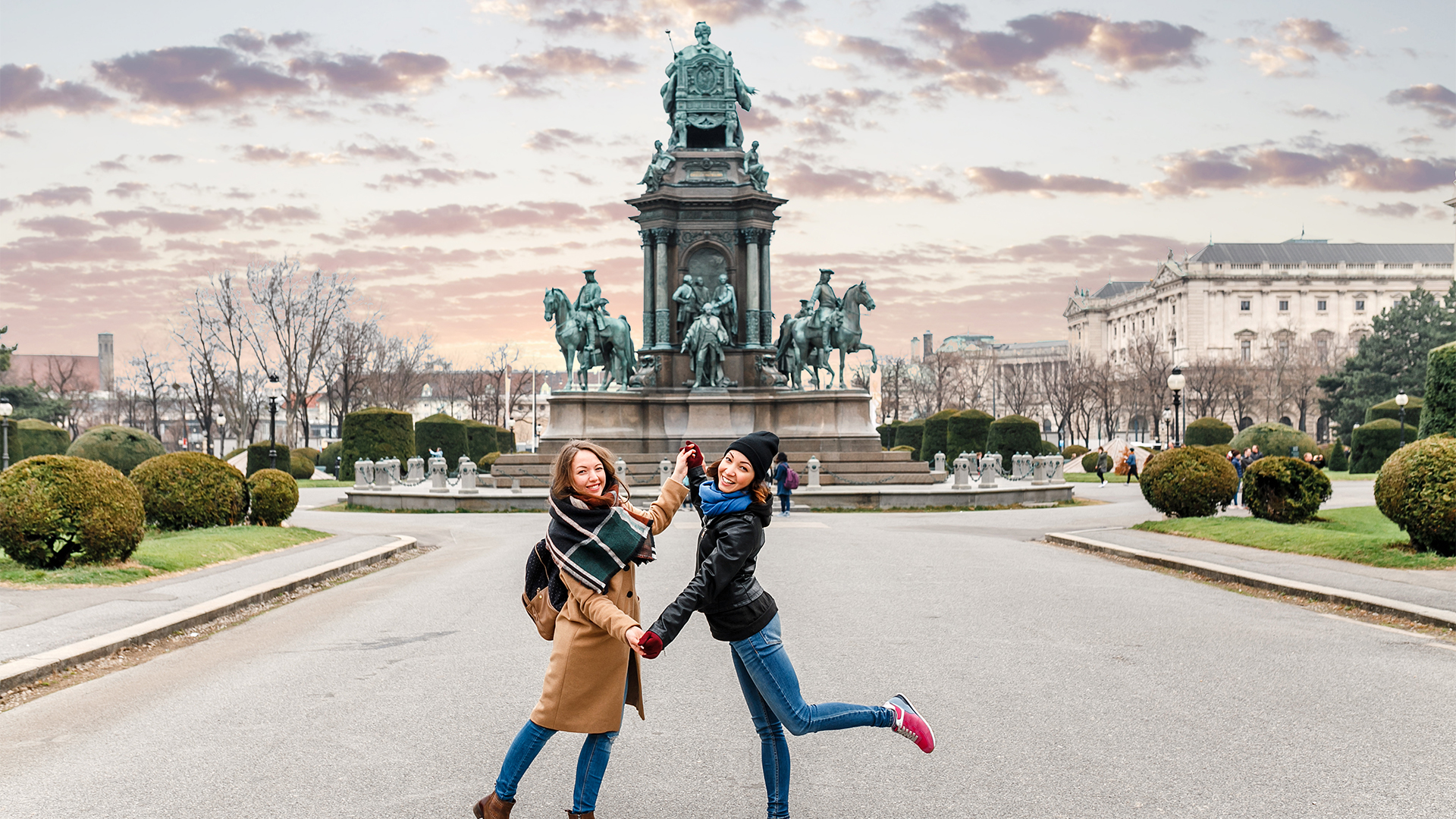 Vienna-swiper-hero-gallery