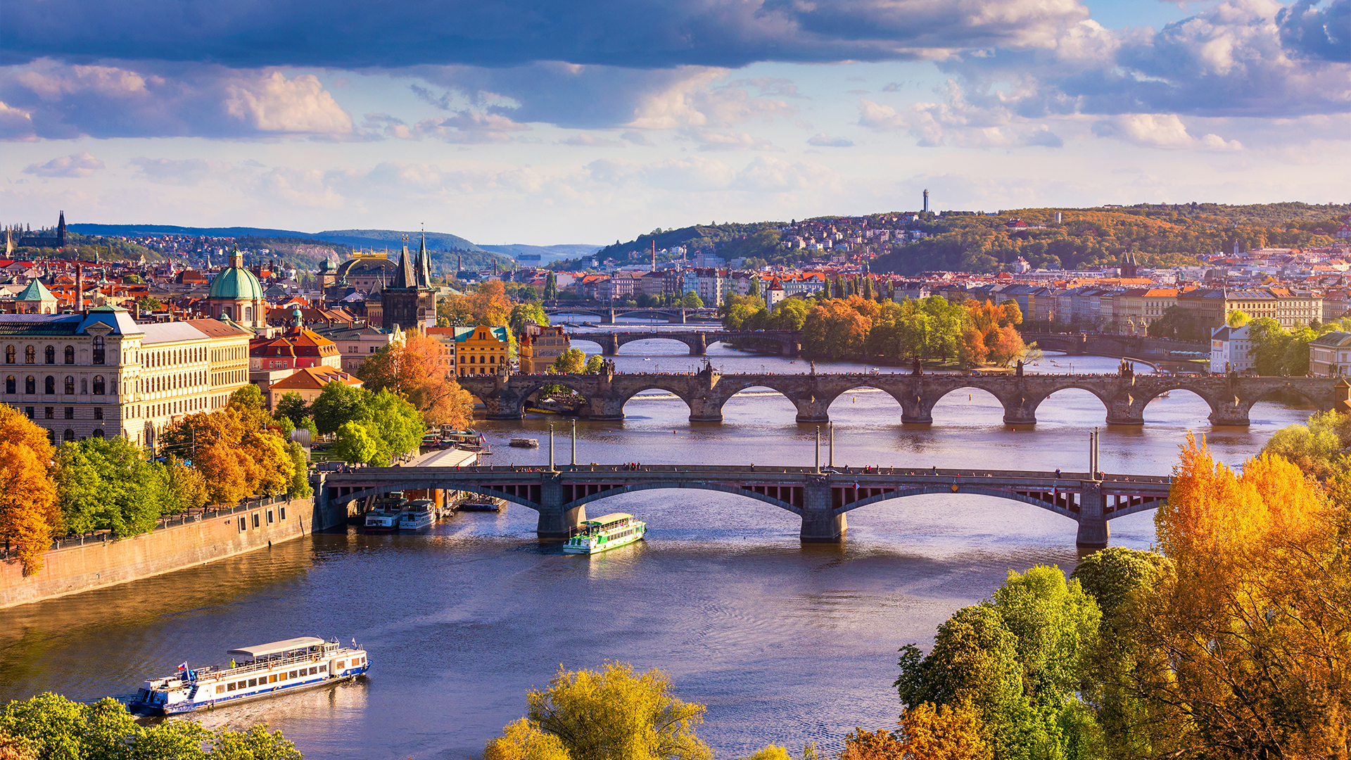 Prague-in-autumn-czech-republic-swiper-hero-gallery