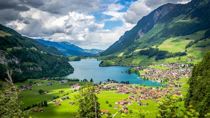 scenic-swiss-mountain-drive-experience