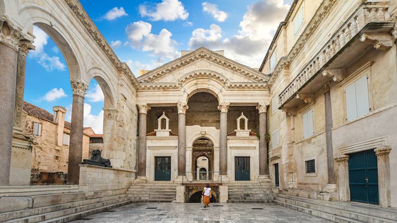 croatia-country-listing-page-split-old-town
