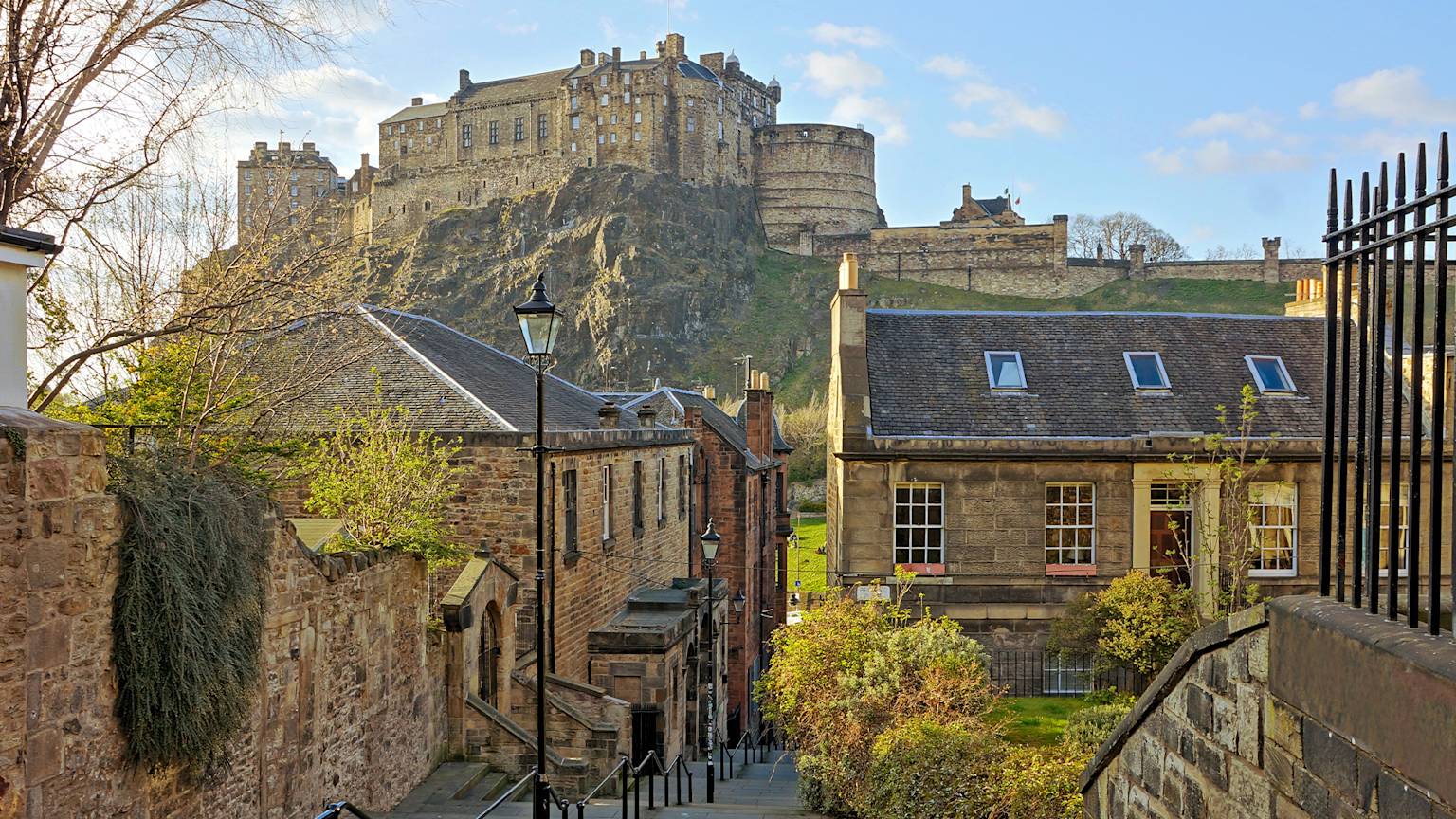 Edinburgh-Scotland-castle-view