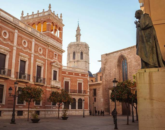 guided-tour-of-valencia-experience