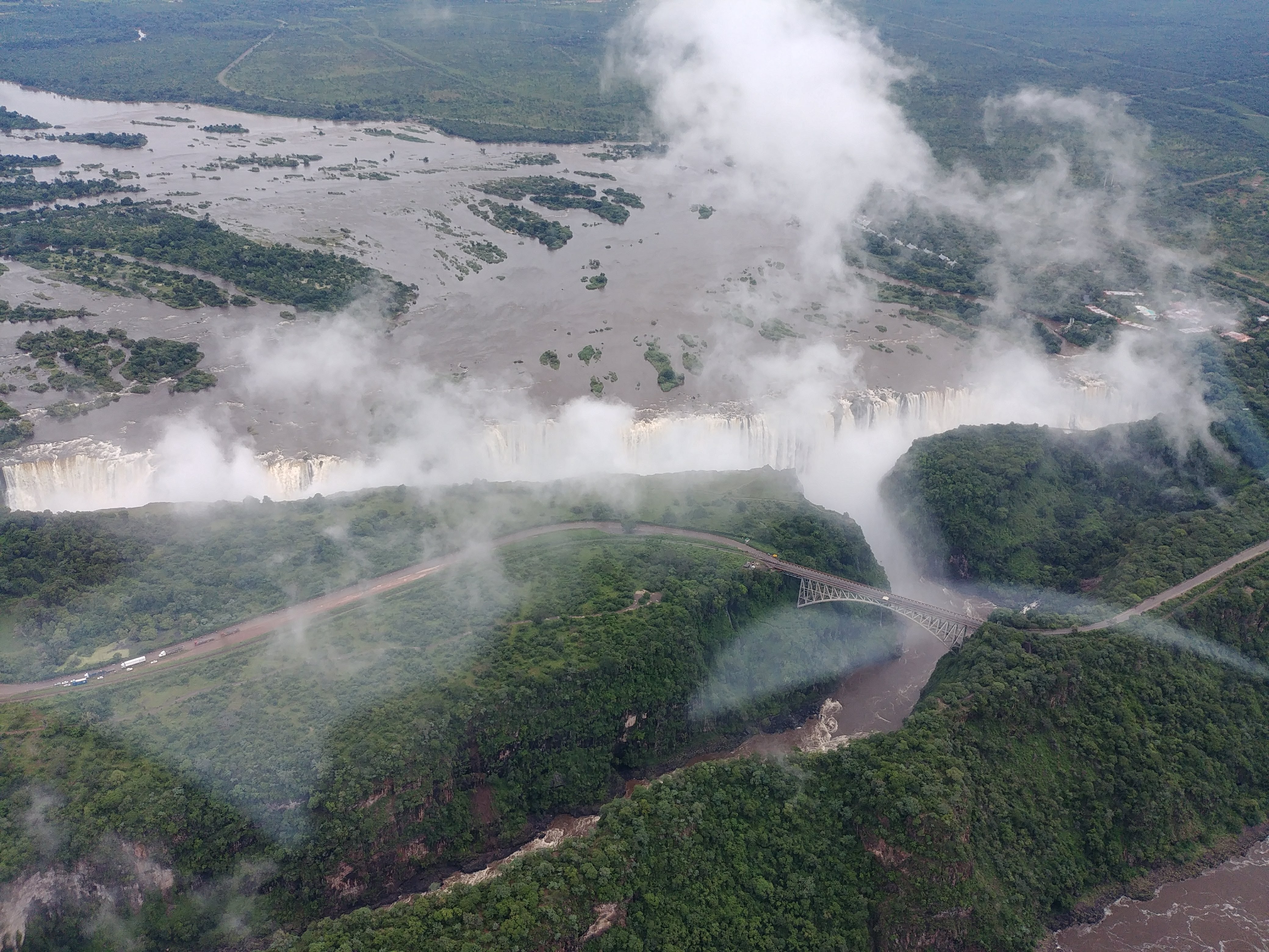 victoria-falls-zimbabwe-instagram-_expatexplore