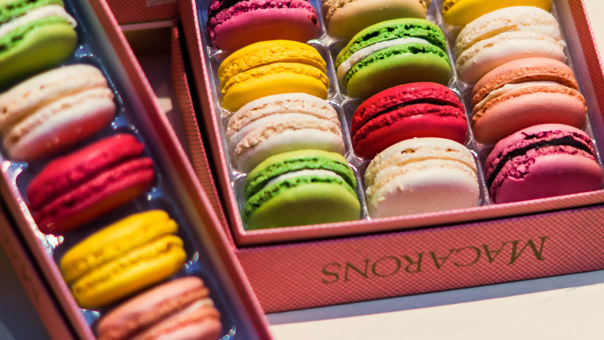 Macarons-Paris-Plus-Optional-Excursion-Food-travel-Europe-Guided-Tours
