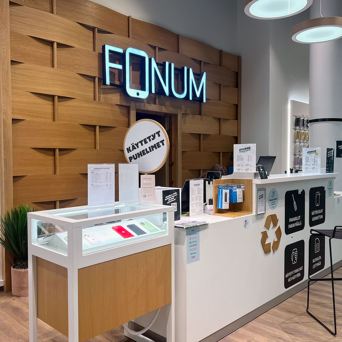 Fonum-myymälä, Helsinki Kaari
