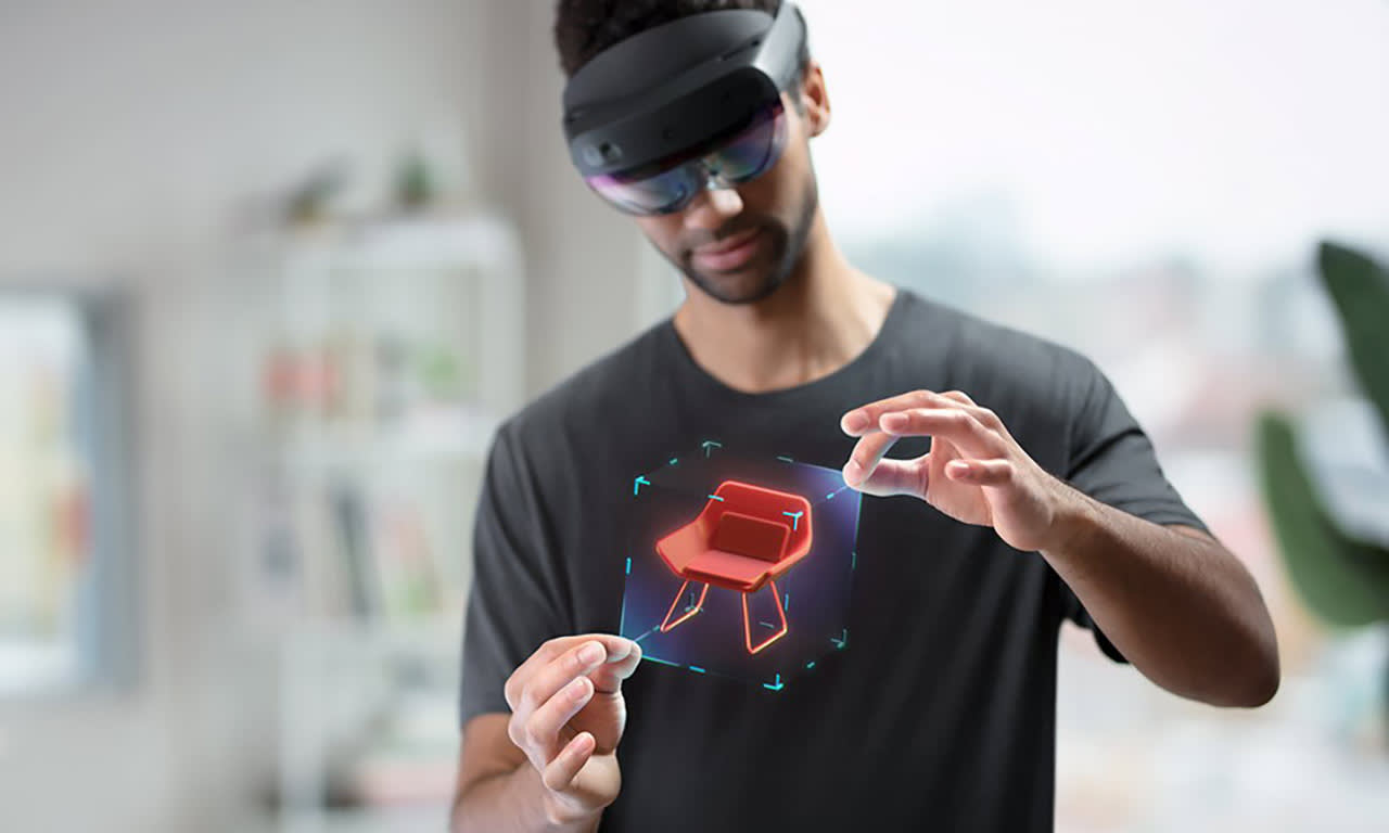 Hololens interaction pinch and scale