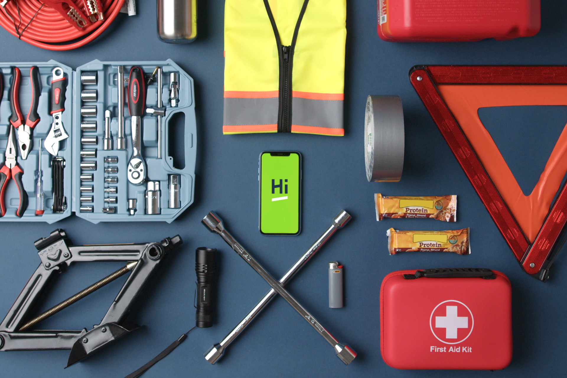 Car Emergency Kits: What to Keep in the Car for Emergencies | HiRoad