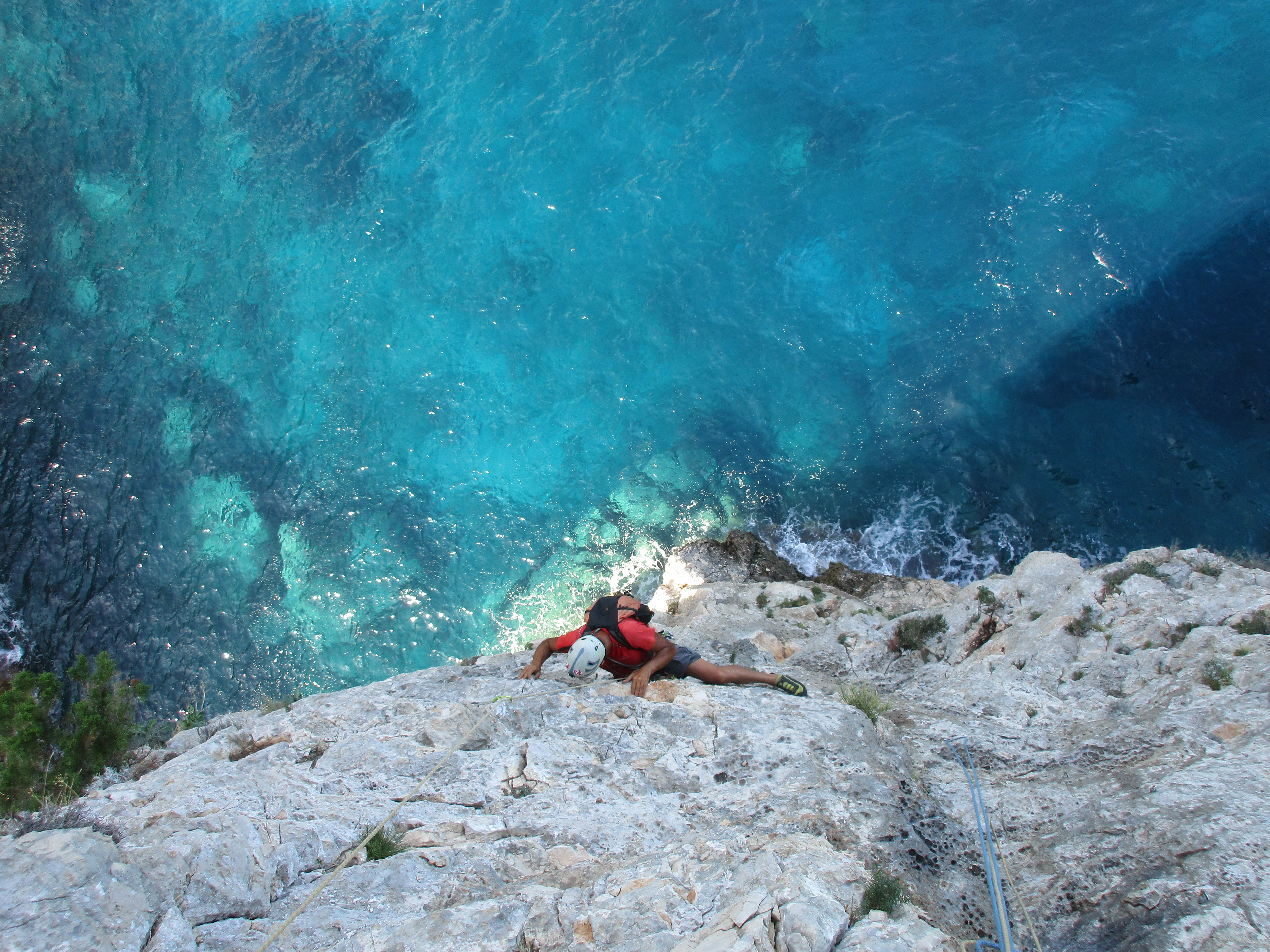 Arrampicata a Pedra Longa, Sardegna. Climbing at Pedra Longa, Sardinia