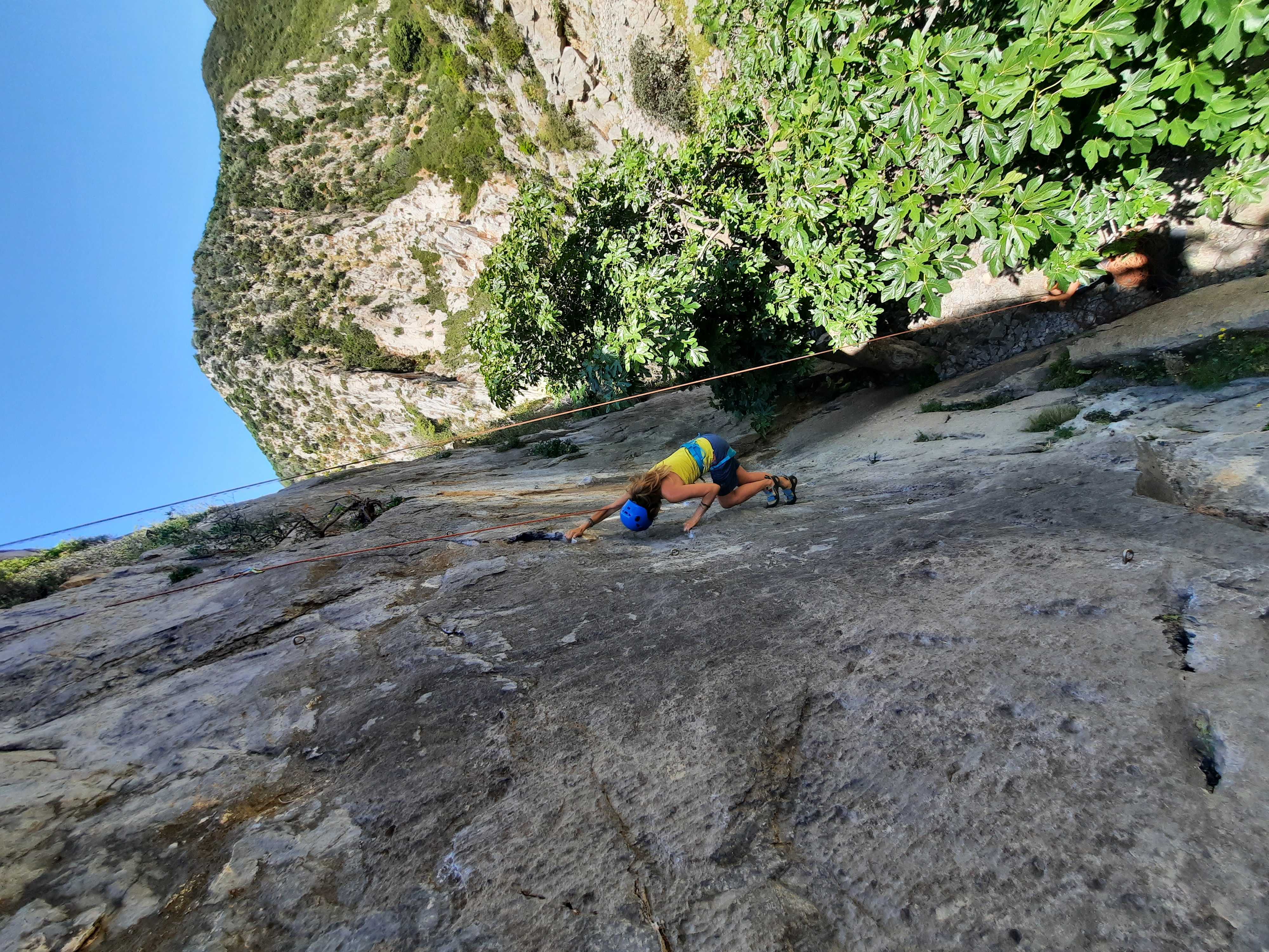 Arrampicata in placca, Sardegna. Slab climbing in Sardinia