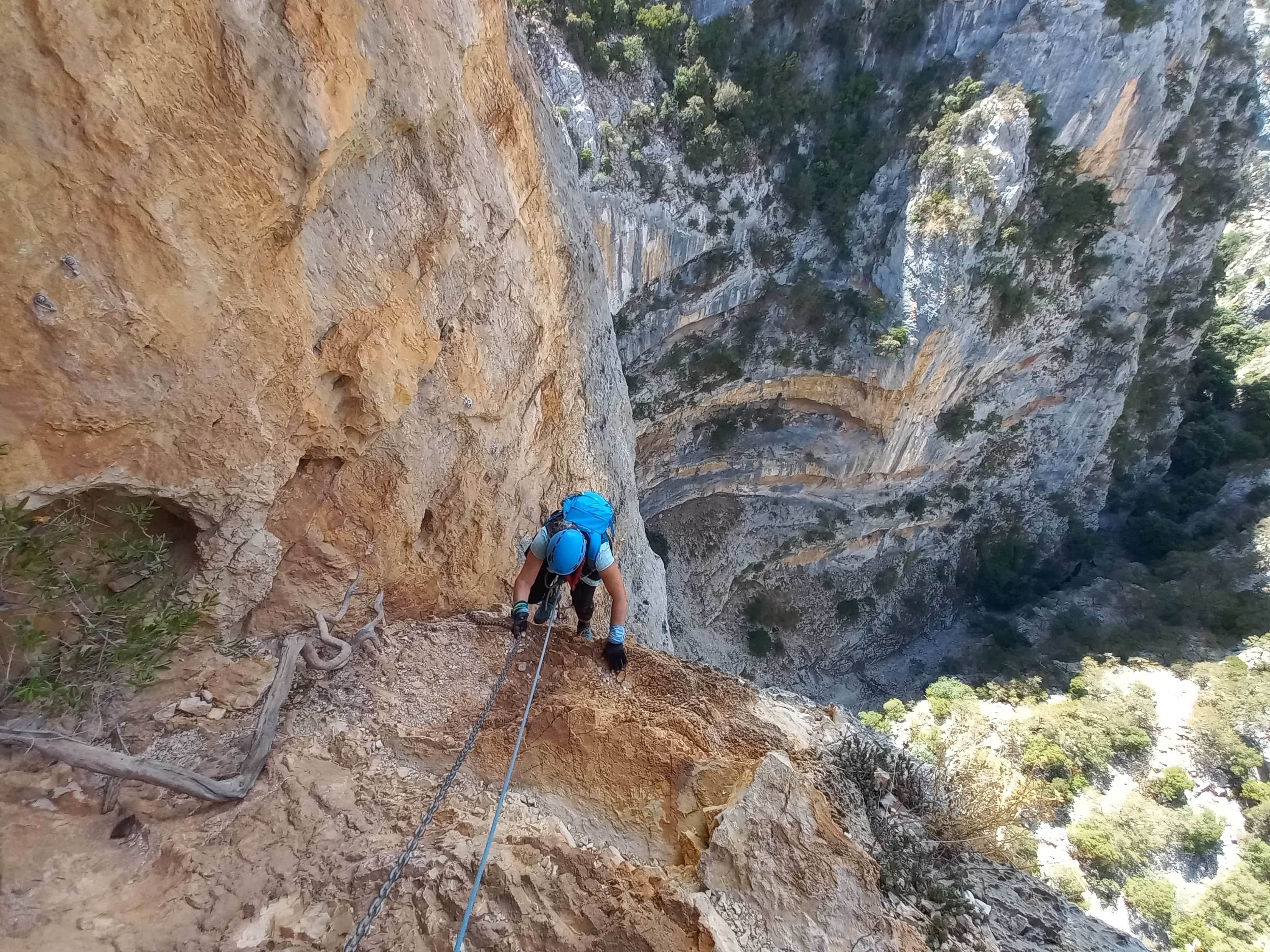 Ferrata Badde Pentumas, tratto verticale