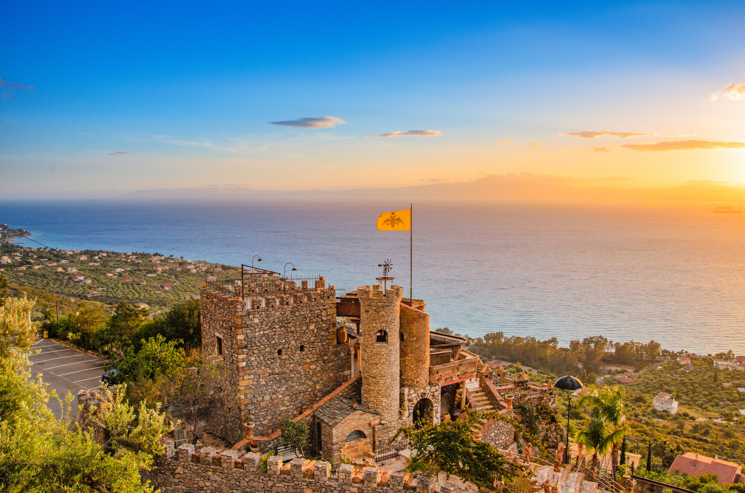 Dental tourism στην Καλαμάτα με συνδυασμό οδοντιατρικής θεραπείας, παραλιών, πολιτισμού και χαλάρωσης στη Μεσσηνία για μια ολοκληρωμένη εμπειρία.