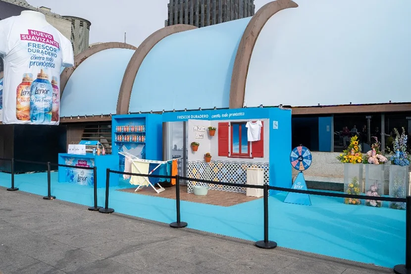 Stand completo Lenor