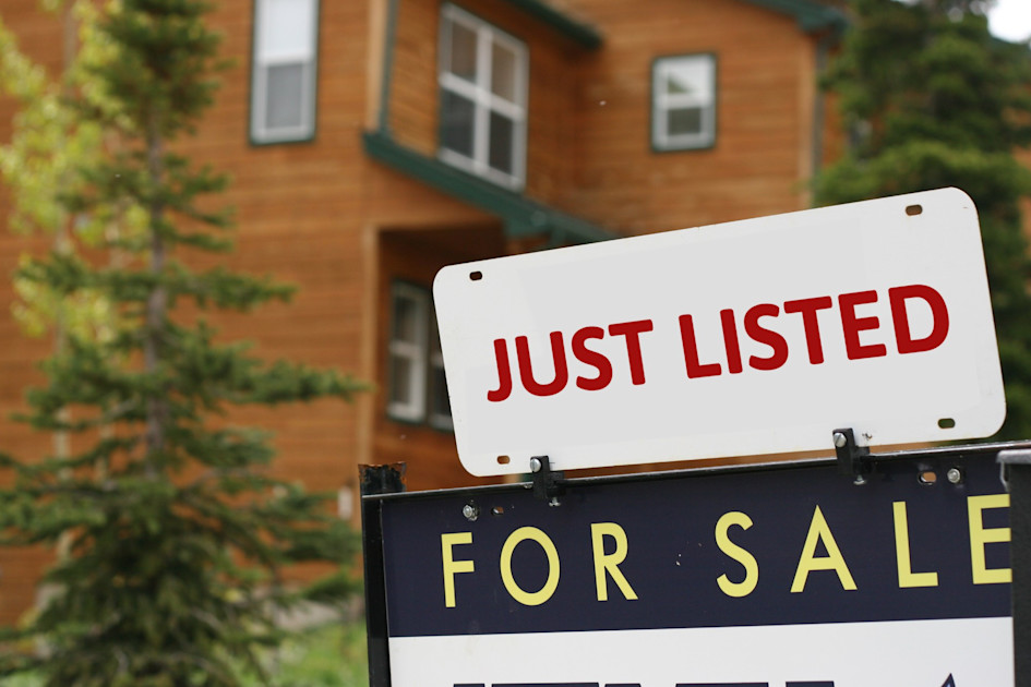 New listings inch up, but homebuyer demand has dropped off