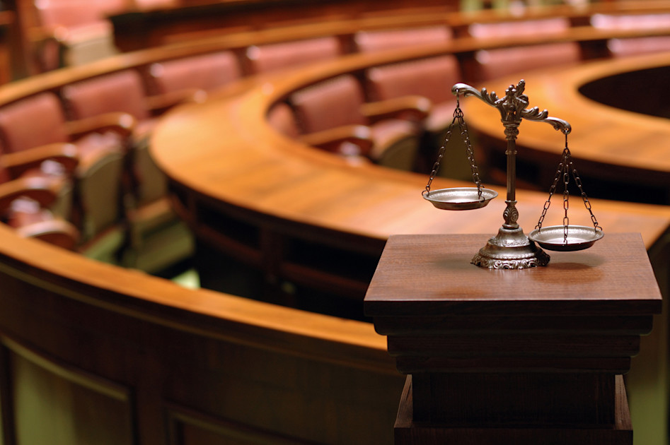 Former eXp agents settle in assault case 2 days into trial