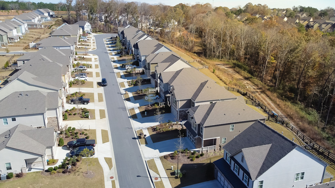 Home construction stalls as costs rise, demand softens