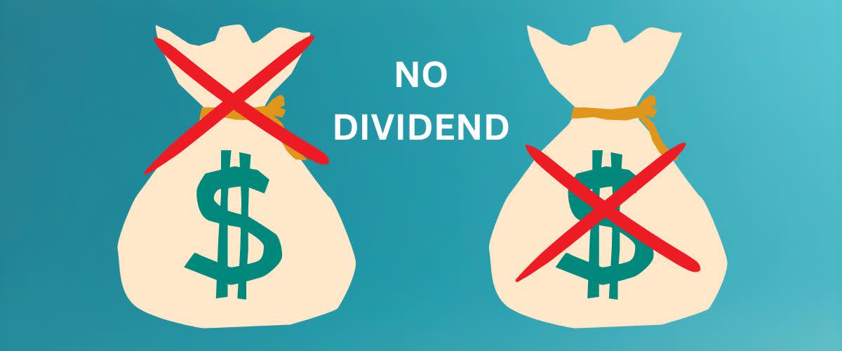 Ex-dividend meaning: Bags of money with no sign, depicting no dividend.