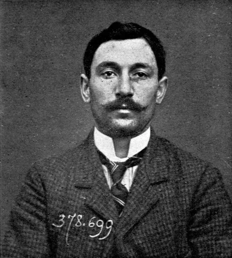 black and white photograph of Vincenzo Peruggia, a man with a moustache