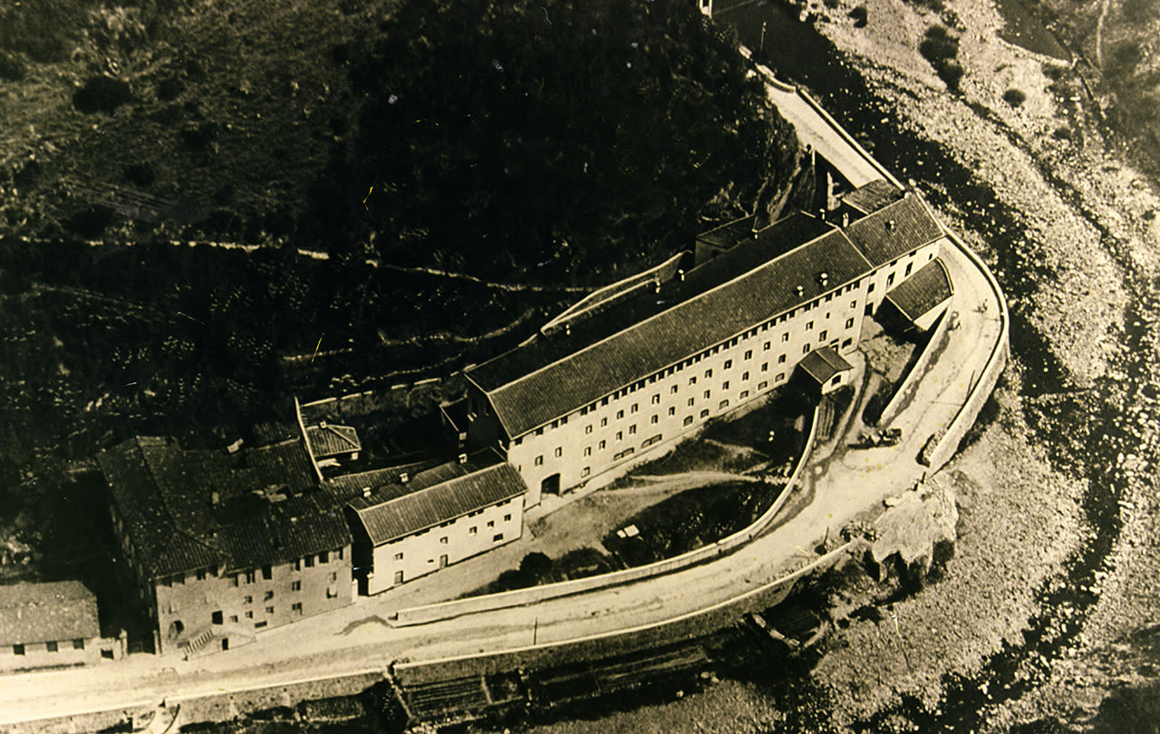 a sepia picture of the Pescia museum headquarters, the paper mill