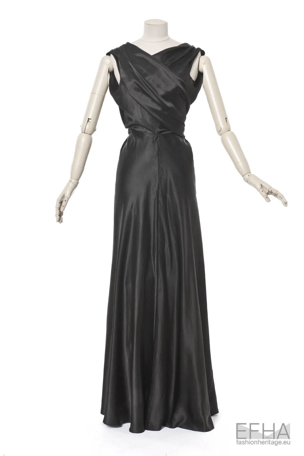 The bias cut and Madeleine Vionnet | Europeana